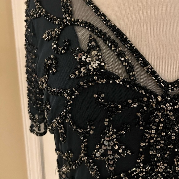 Stunning Beaded Mesh Column Gown by Pisarro Nights-Size 14 - Picture 8 of 16